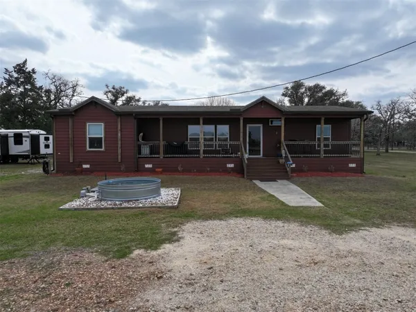 $449,000 | 1385 Bego Road, Goliad, TX 77963