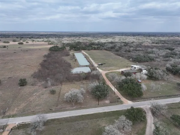 $449,000 | 1385 Bego Road, Goliad, TX 77963