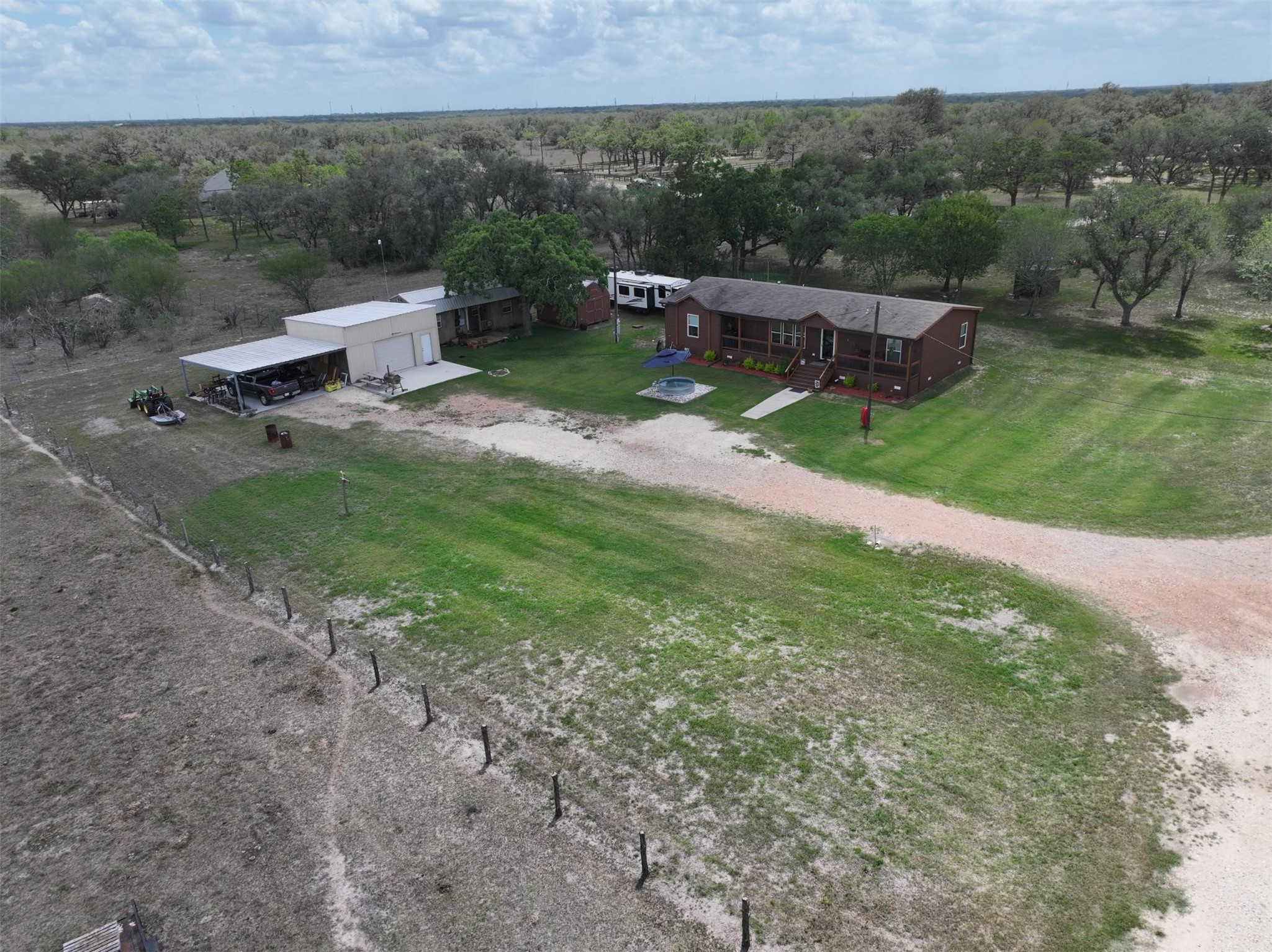 1385 Bego Road Goliad, TX 77963 - Photo 37 of 40
