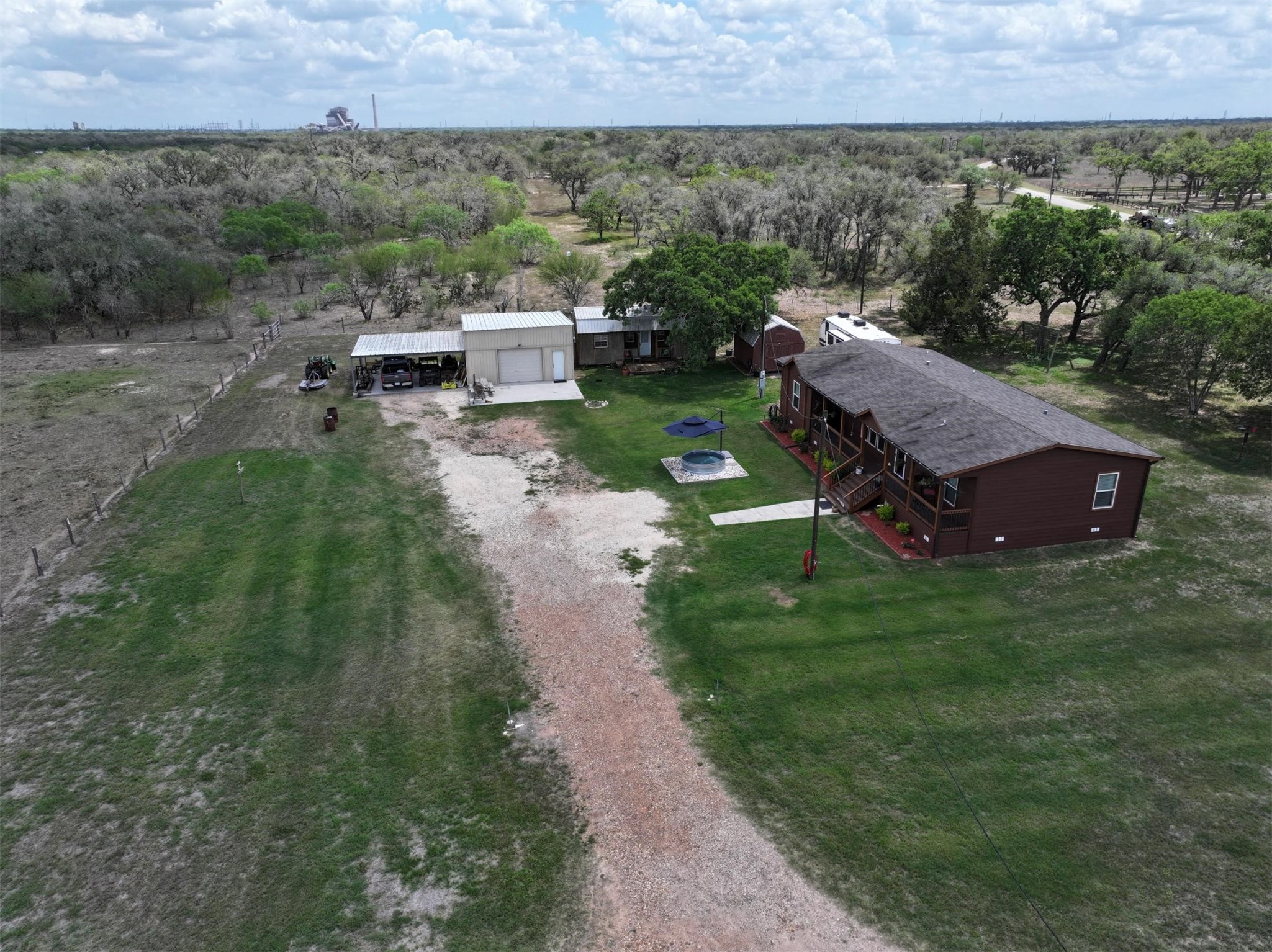 1385 Bego Road Goliad, TX 77963 - Photo 38 of 40