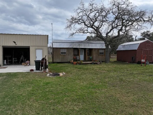 $449,000 | 1385 Bego Road, Goliad, TX 77963