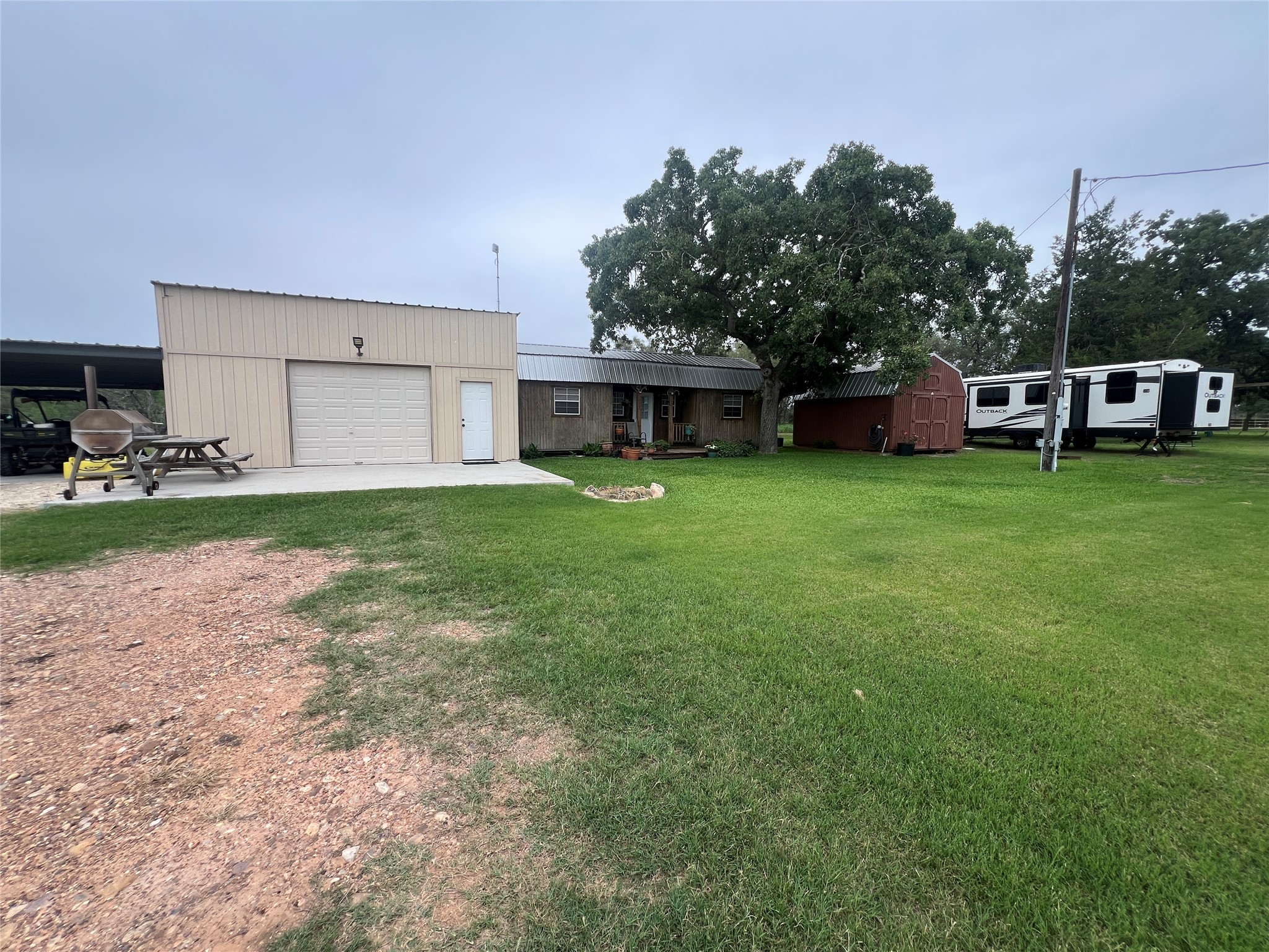 1385 Bego Road Goliad, TX 77963 - Photo 7 of 40