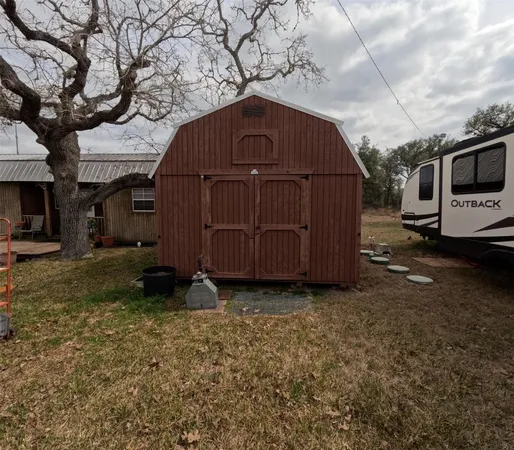 $449,000 | 1385 Bego Road, Goliad, TX 77963