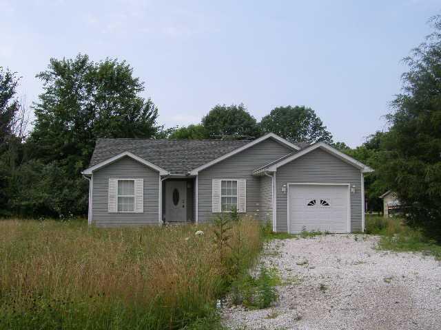 425 Mill Spring Drive Fillmore, IN 46128 - Photo 1 of 6 Gallery Image 1