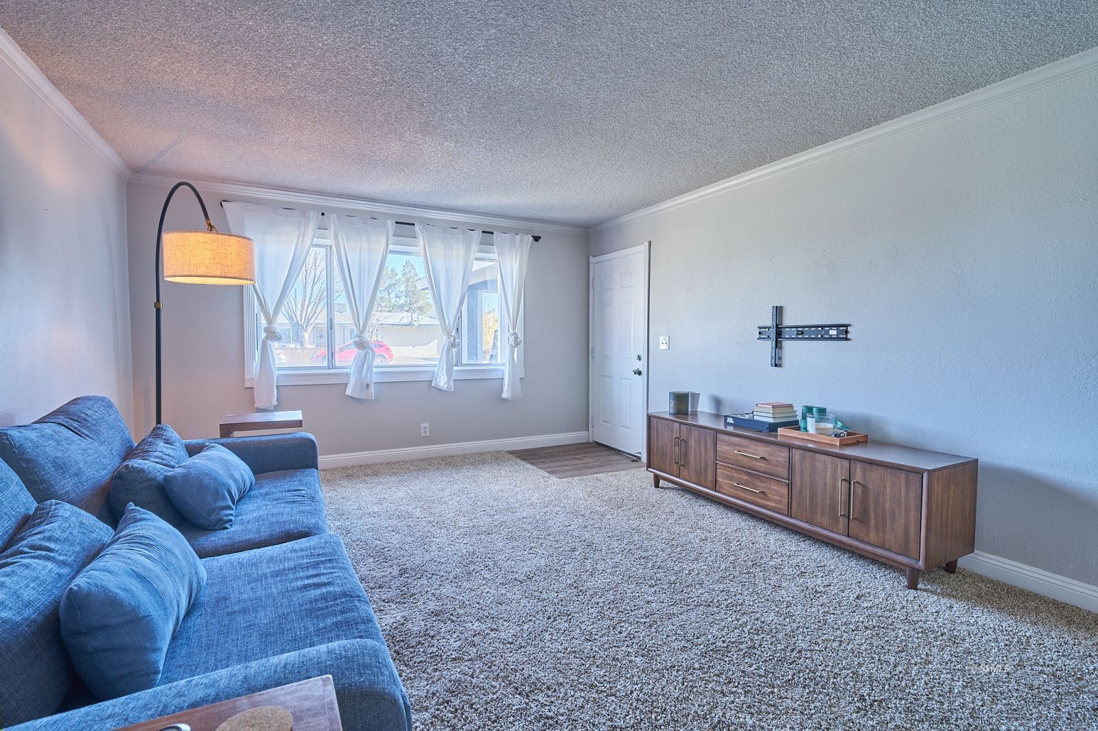 425 South Lincoln Street Ridgecrest, CA 93555 - Photo 8 of 38 Gallery Image 8