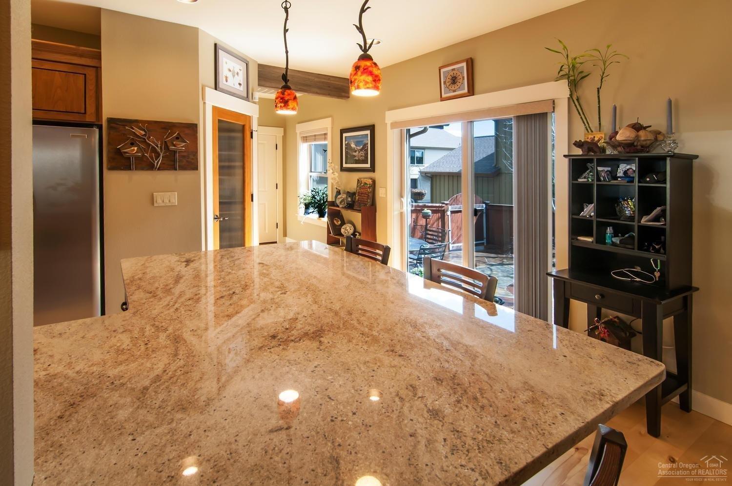61428 Elder Ridge Street Bend, OR 97702 - Photo 4 of 25 Beautifully updated/new kitchen. Walk-in