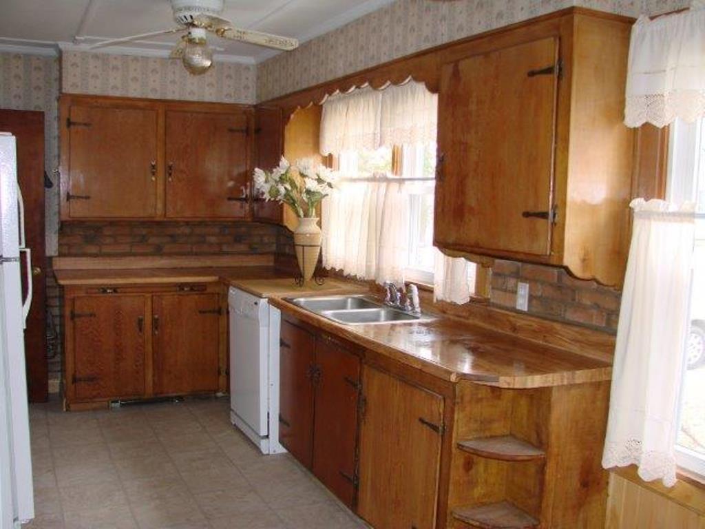 37 Elm Street Fairfield, ME 04937 - Photo 5 of 16 Photo