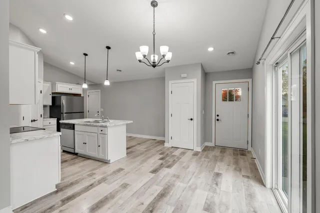 $285,000 | 441 White Pine Lane, Somerset, WI 54025