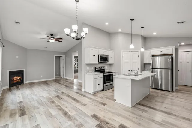 $285,000 | 441 White Pine Lane, Somerset, WI 54025