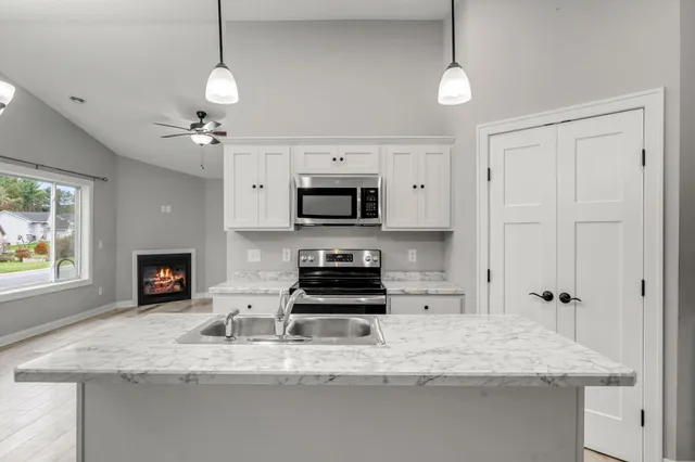 $285,000 | 441 White Pine Lane, Somerset, WI 54025