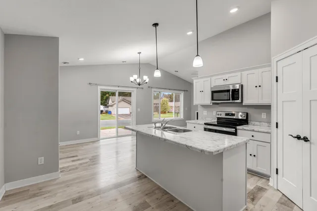 $285,000 | 441 White Pine Lane, Somerset, WI 54025