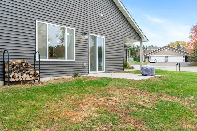 $285,000 | 441 White Pine Lane, Somerset, WI 54025