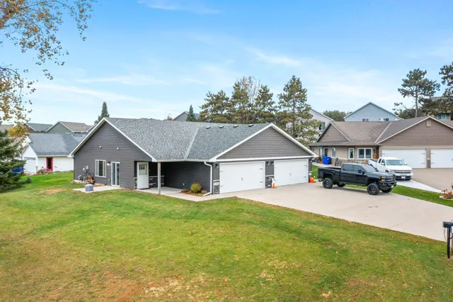 $285,000 | 441 White Pine Lane, Somerset, WI 54025