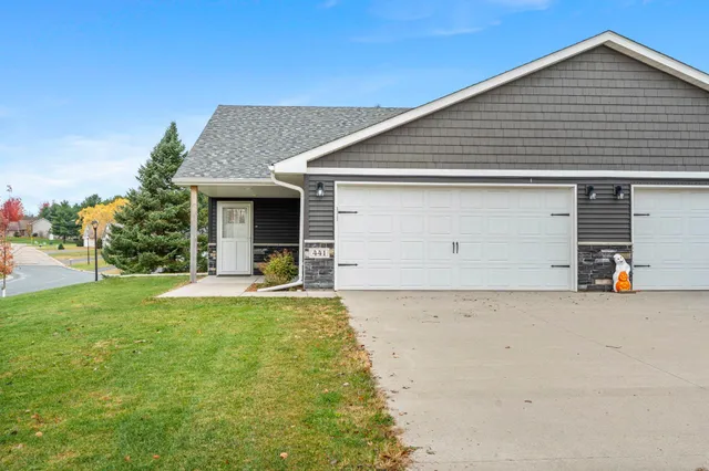 $285,000 | 441 White Pine Lane, Somerset, WI 54025