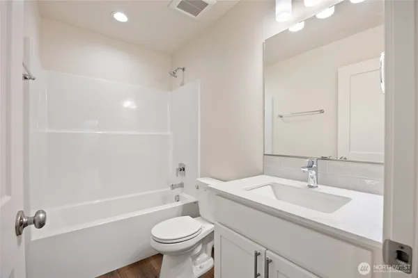 $337,000 | 601 Dorsing Street, Unit D21, Moses Lake, WA 98837