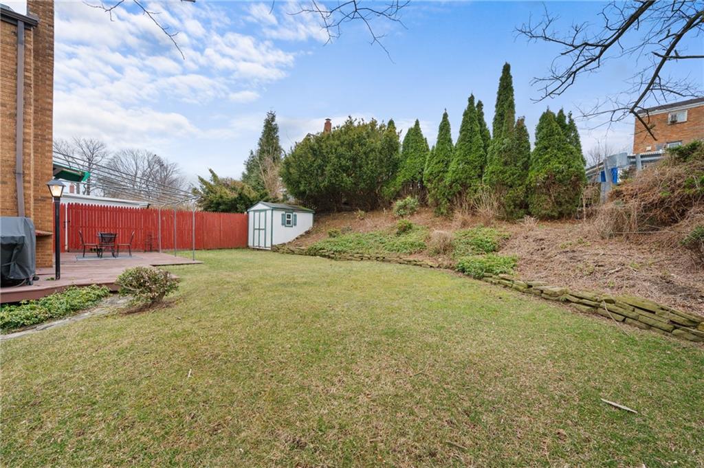 4165 Beehner Road Pittsburgh, PA 15217 - Photo 16 of 25 Gallery Image 16