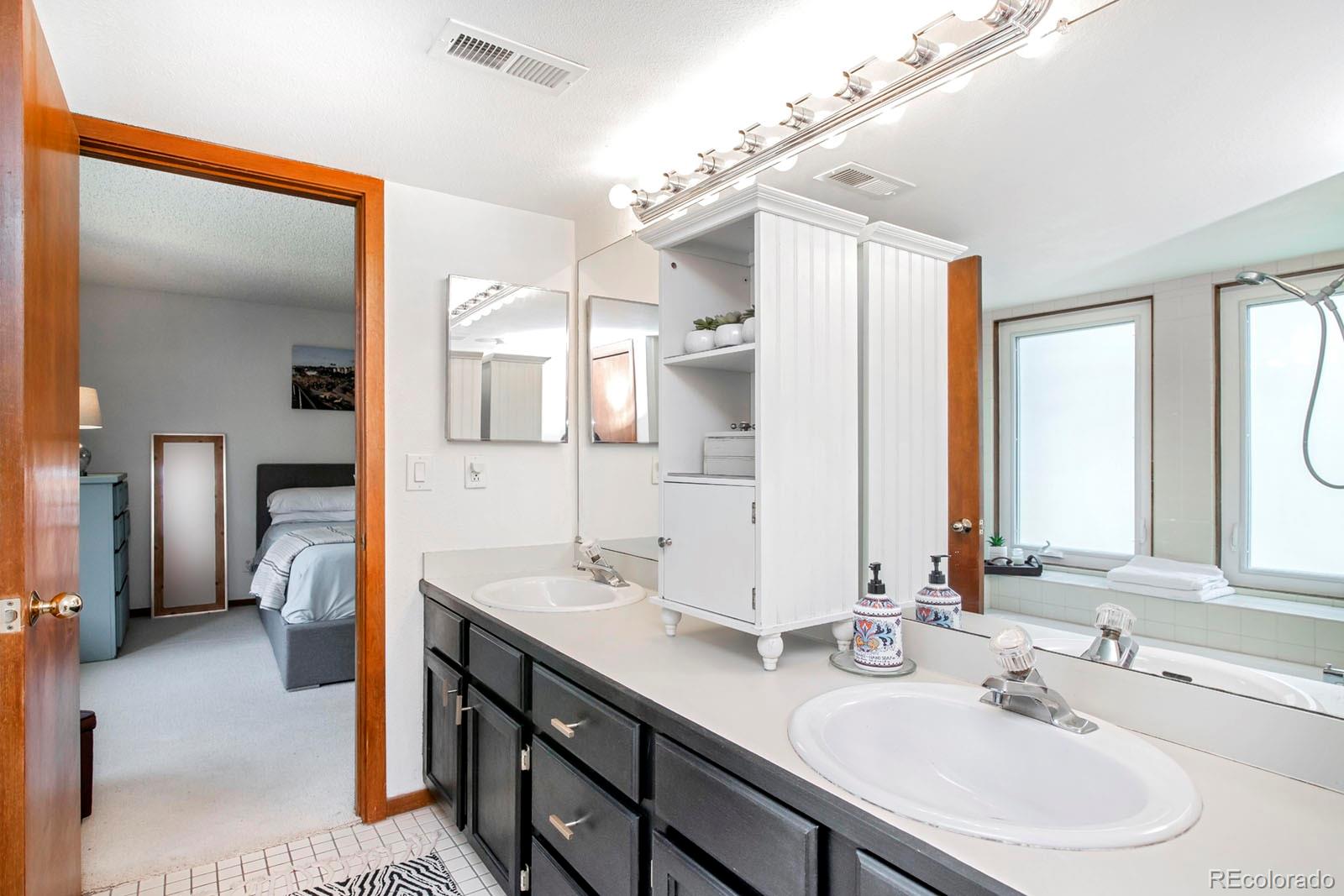 23559 Genesee Village Road, Unit B Golden, CO 80401 - Photo 15 of 38 Gallery Image 15