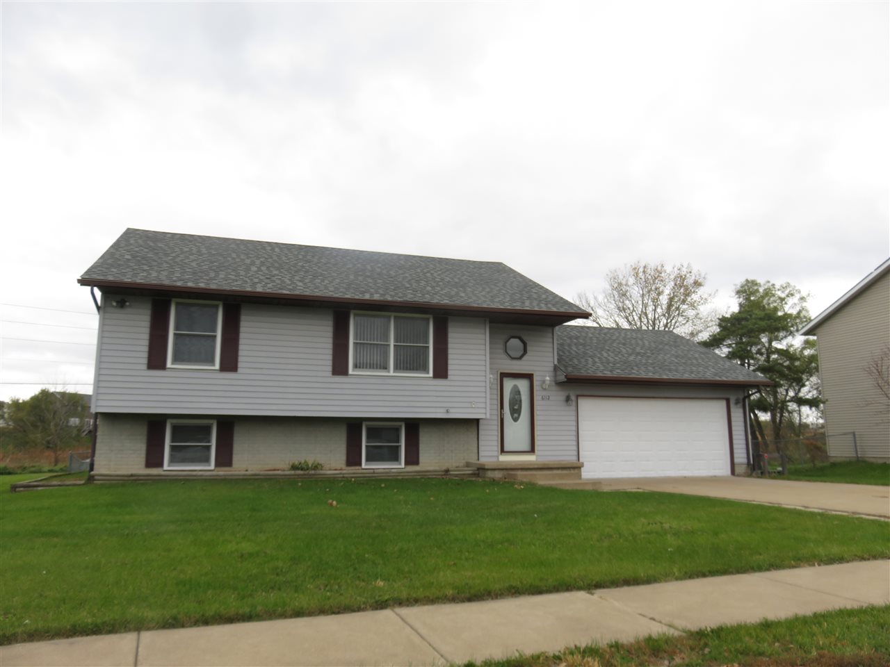6112 Appomattox Road Davenport, IA 52806 - Photo 1 of 24 Gallery Image 1