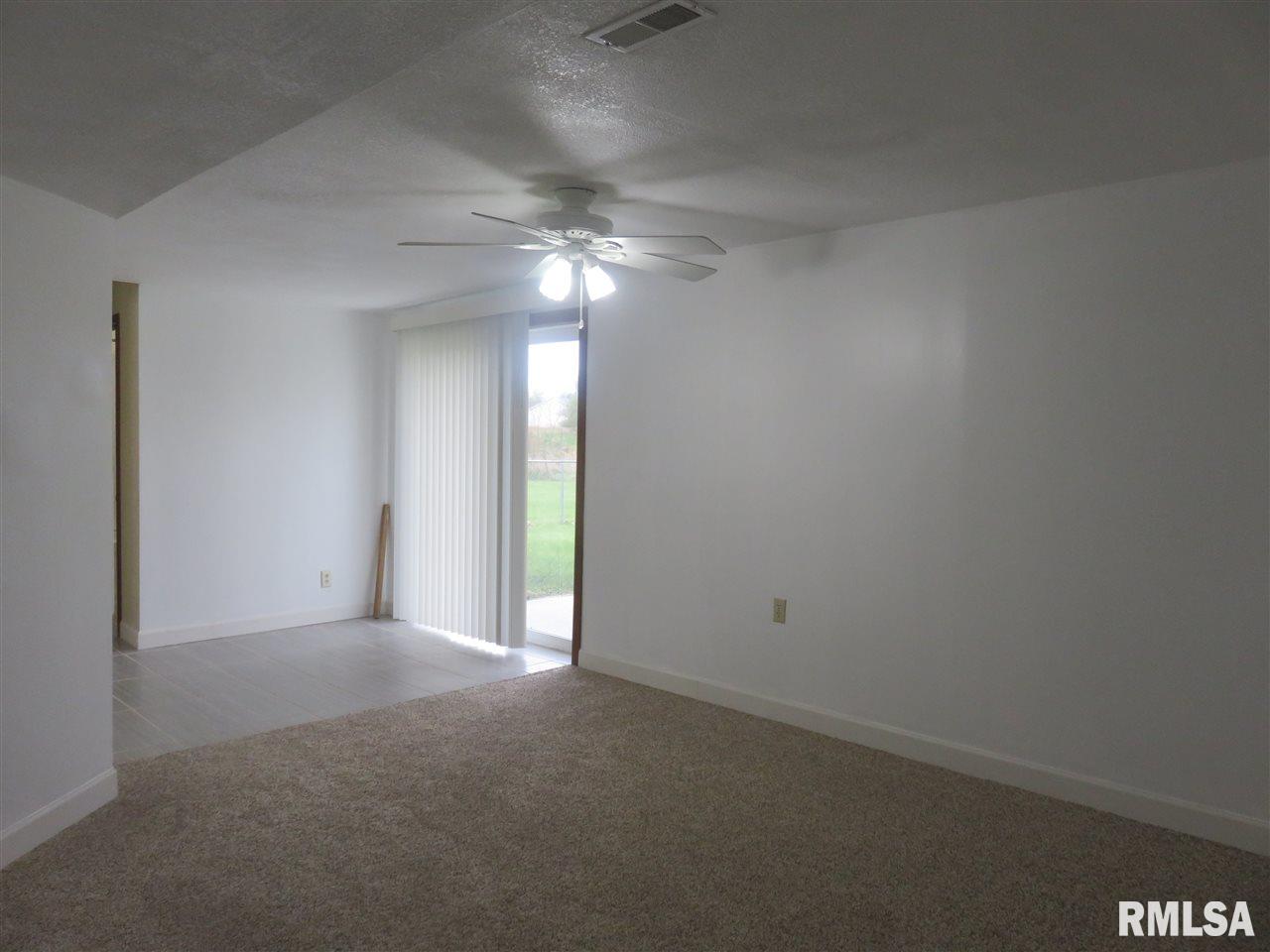 6112 Appomattox Road Davenport, IA 52806 - Photo 15 of 24 Gallery Image 15
