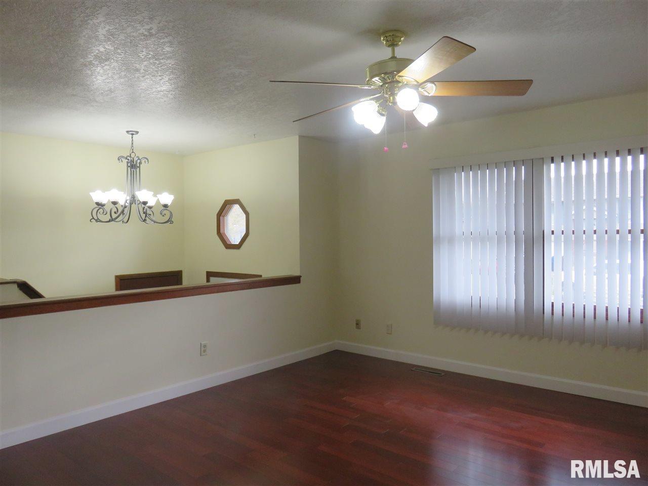 6112 Appomattox Road Davenport, IA 52806 - Photo 4 of 24 Gallery Image 4