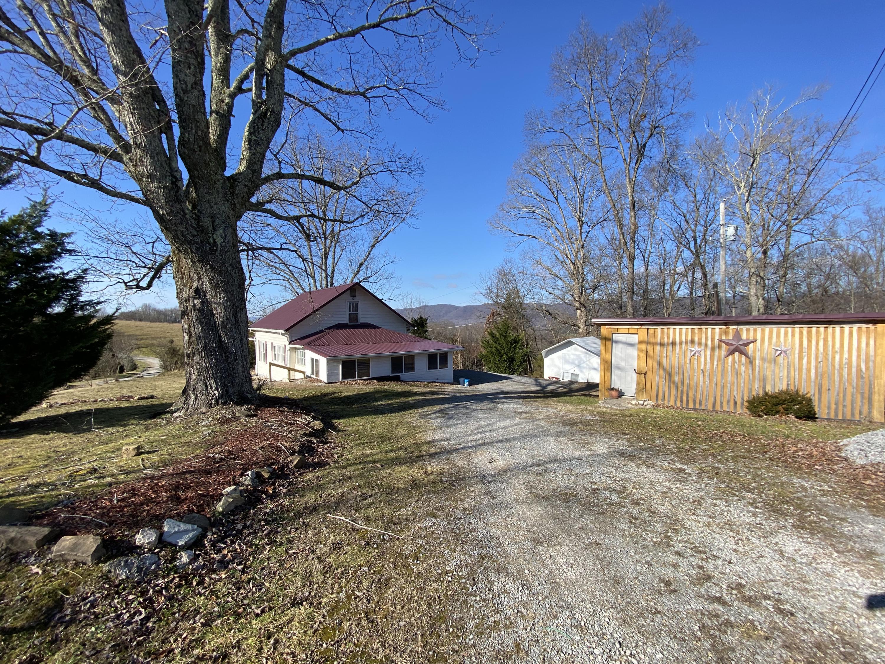 729 Dividing Ridge Road Speedwell, TN 37870 - Photo 3 of 27 Back view