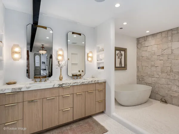 $2,999,999 | 2733 North Pulaski Road, Chicago, IL 60647