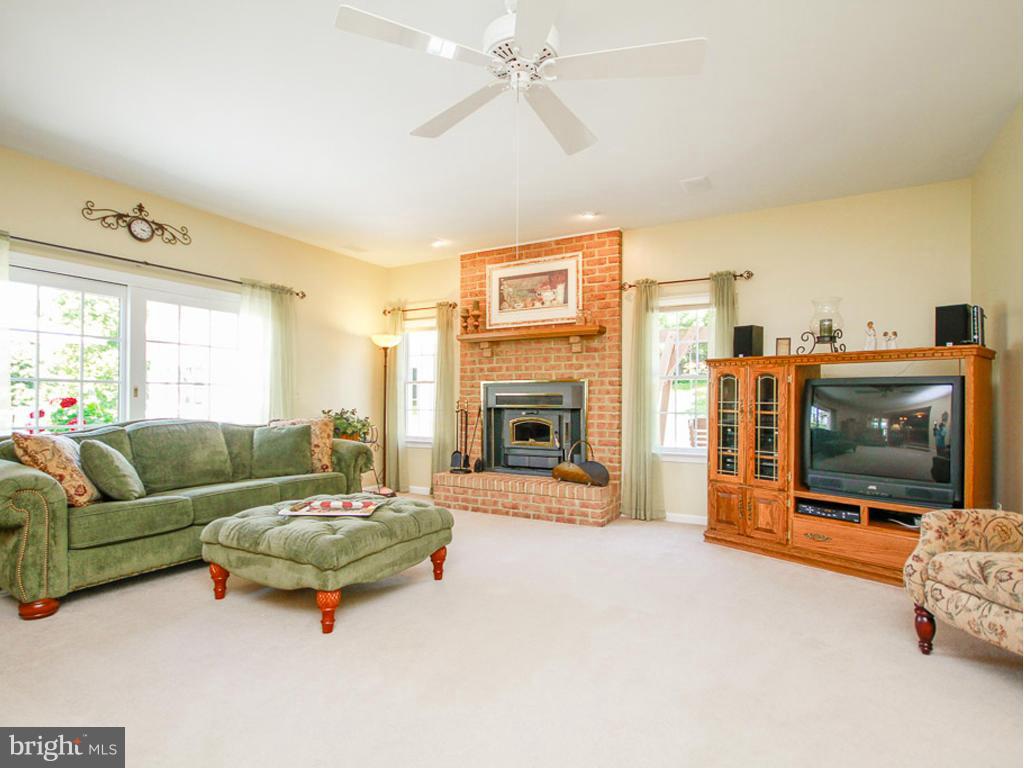 2541 Bailey Road Forest Hill, MD 21050 - Photo 11 of 30 Family Room