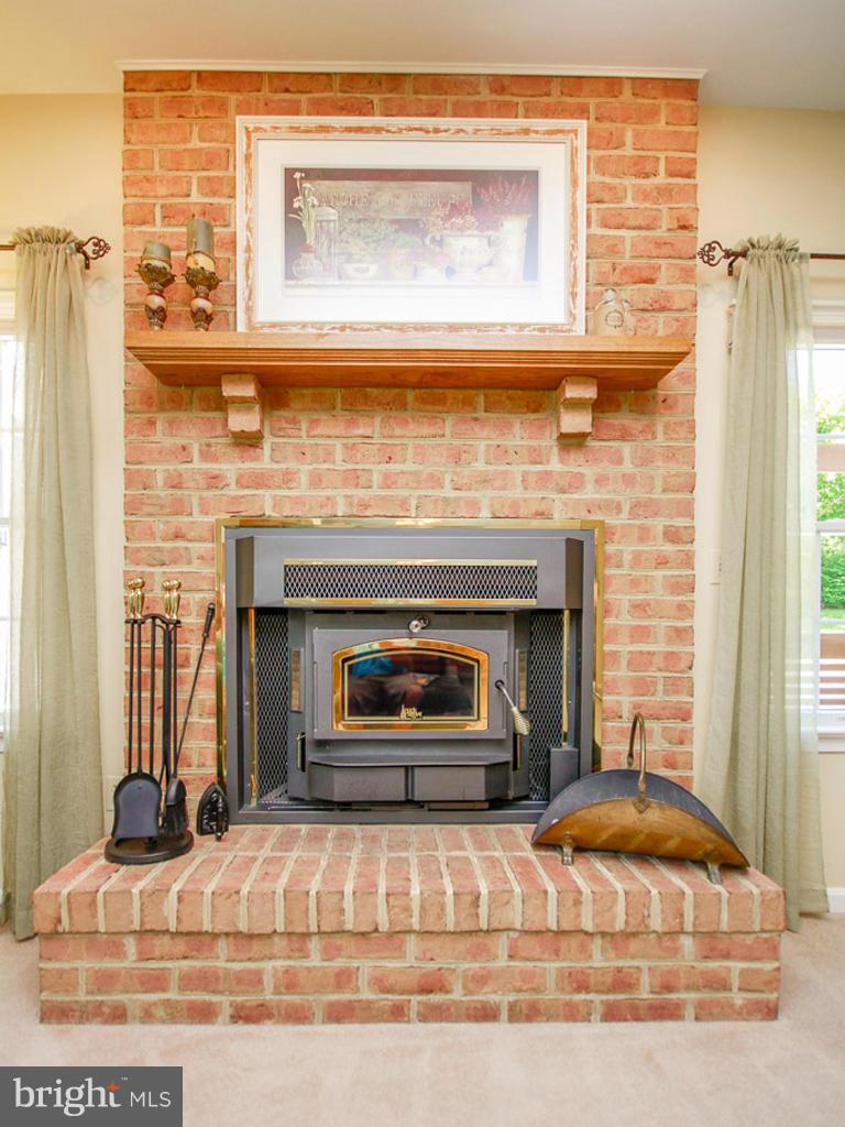 2541 Bailey Road Forest Hill, MD 21050 - Photo 12 of 30 Family Room