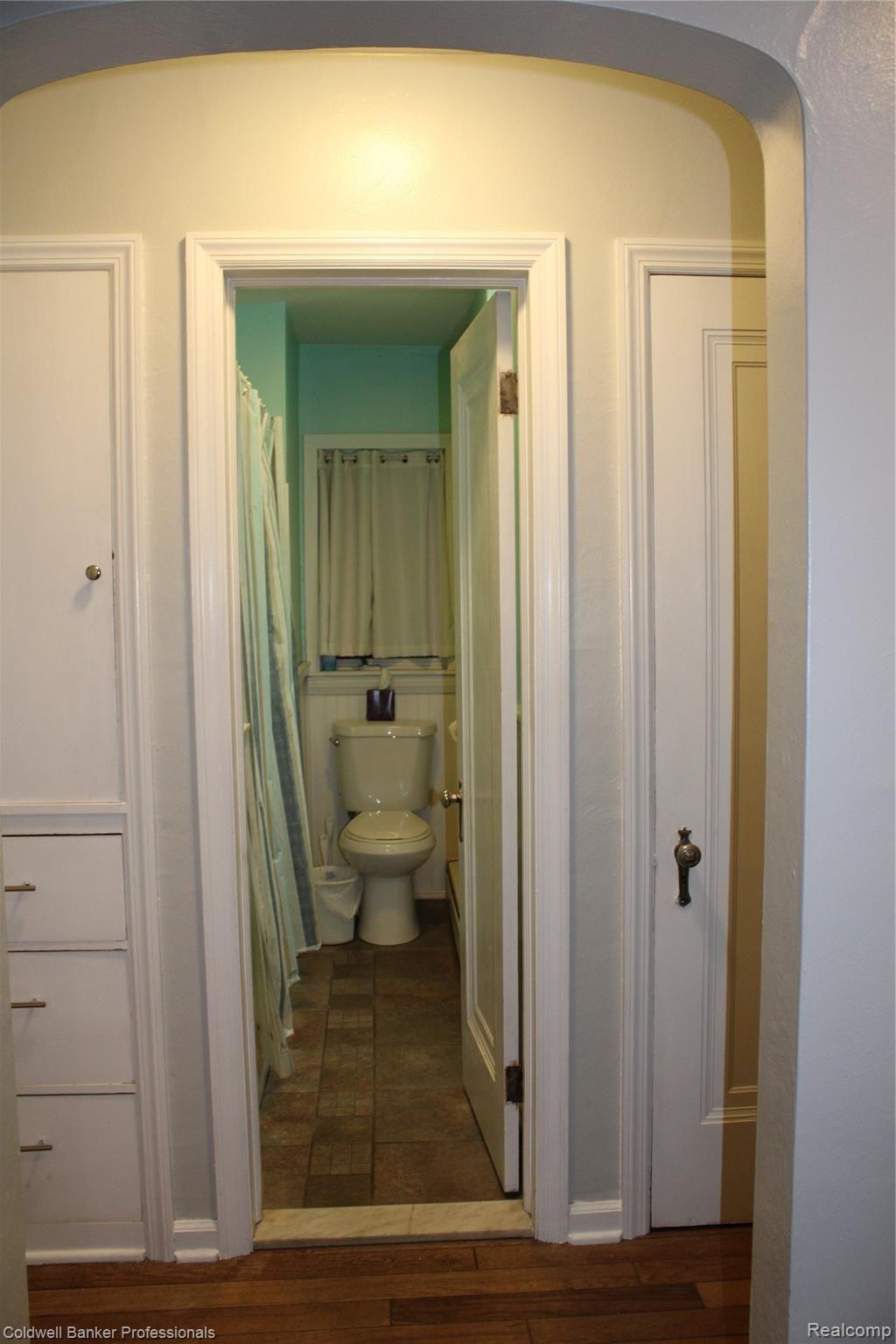 1810 Mayfield Road Lapeer, MI 48446 - Photo 19 of 32 IMG_0099.JPG