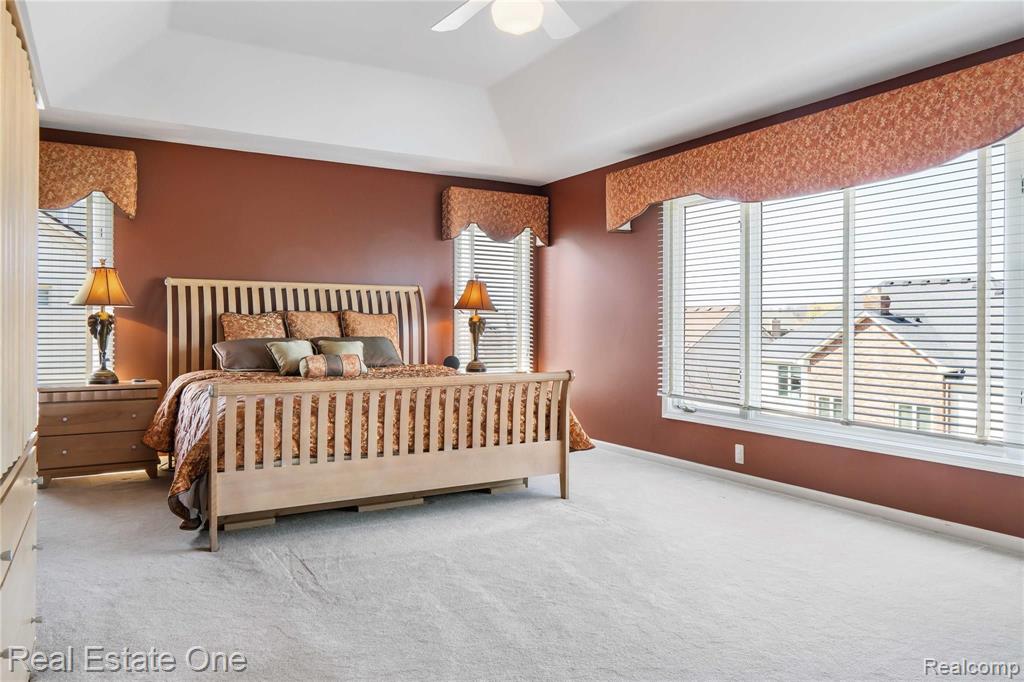 2018 Hickory Trail Drive Rochester Hills, MI 48309 - Photo 33 of 60