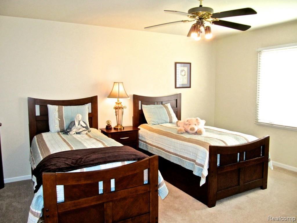 1408 Pebble Ridge Drive Rochester, MI 48307 - Photo 47 of 69 IMG_6285.jpg