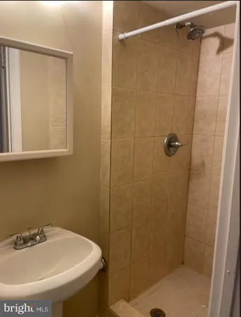 $1,095 | 16649 Geddy Court, Unit B, Woodbridge, VA 22191