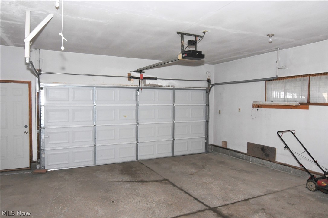 2979 Chamberlain Road Akron, OH 44333 - Photo 25 of 27