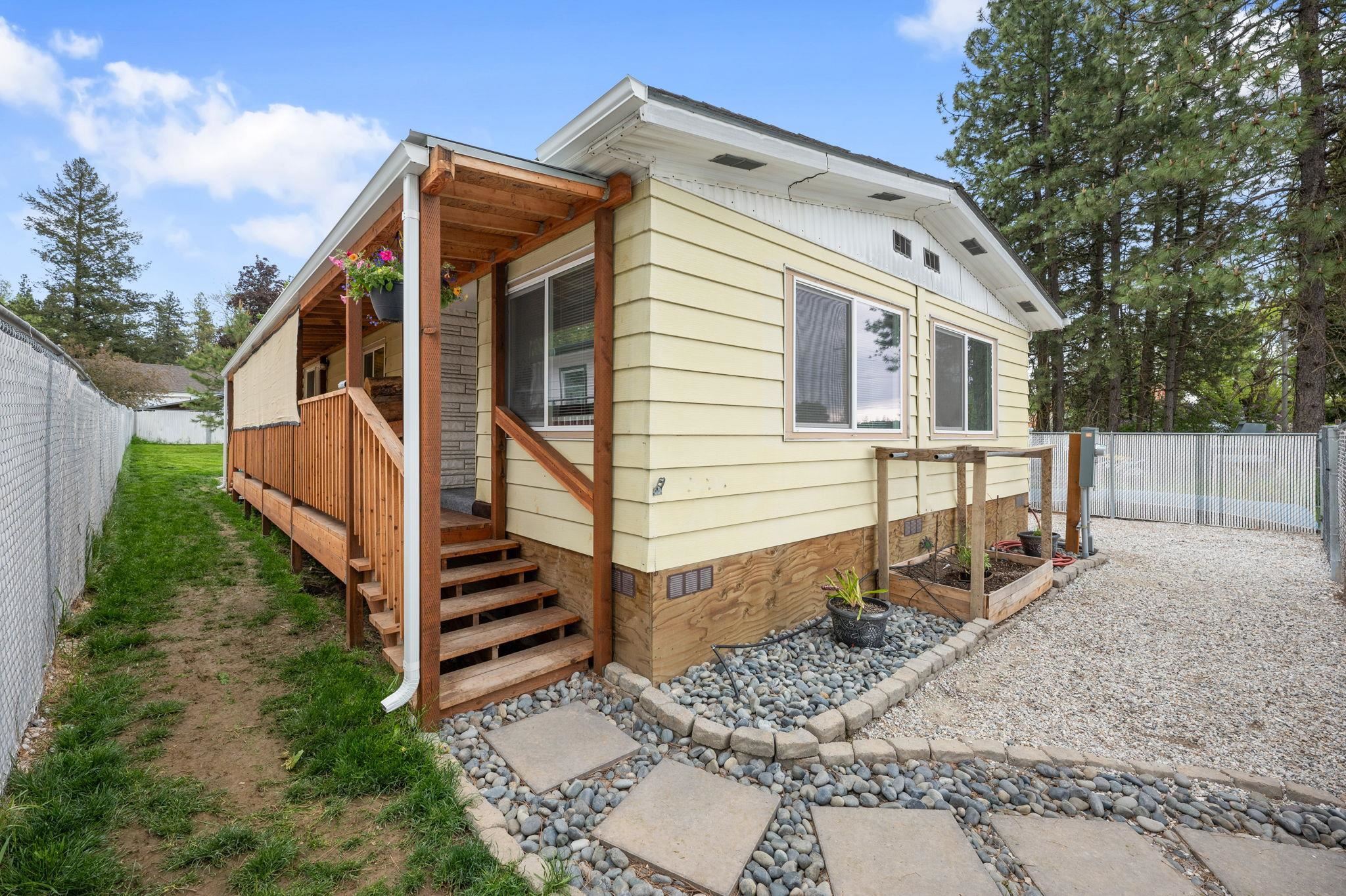 612 North 2nd Street Springdale, WA 99173 - Photo 1 of 20 Gallery Image 1