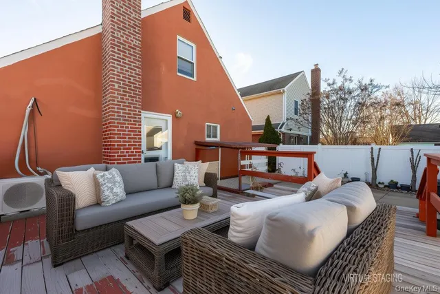 $950,000 | 505 7th Avenue, New Hyde Park, NY 11040