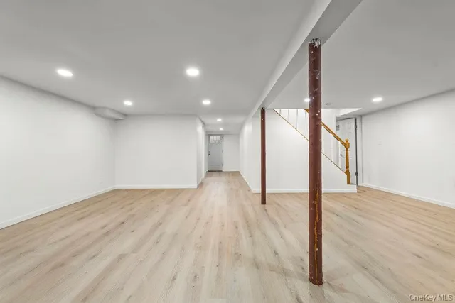 $950,000 | 505 7th Avenue, New Hyde Park, NY 11040