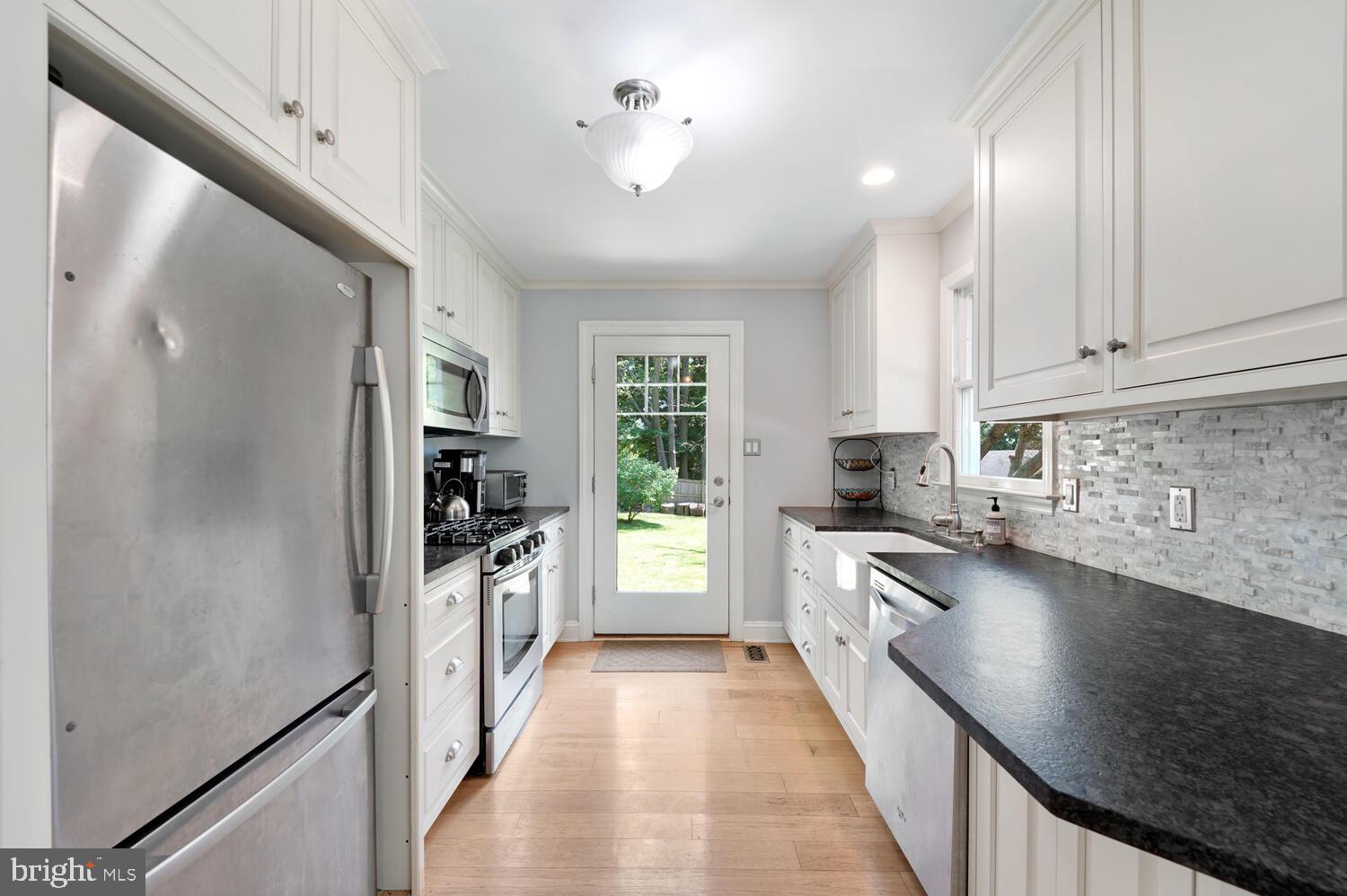 Stainless appliances