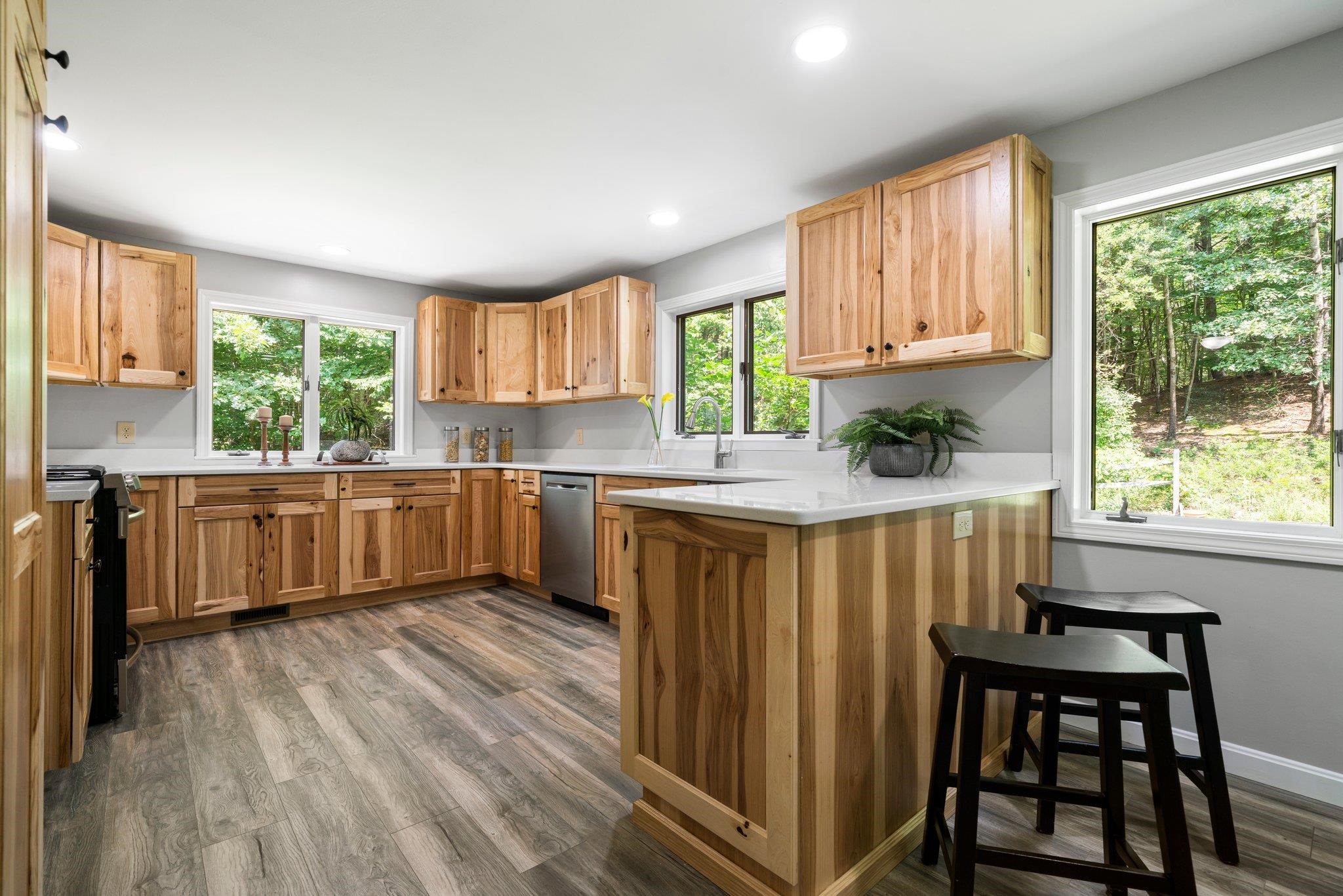 10 Westgate Road Mont Vernon, NH 03057 - Photo 6 of 38