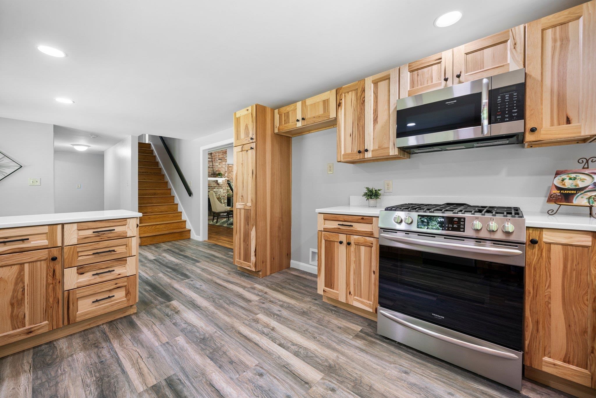 10 Westgate Road Mont Vernon, NH 03057 - Photo 8 of 38