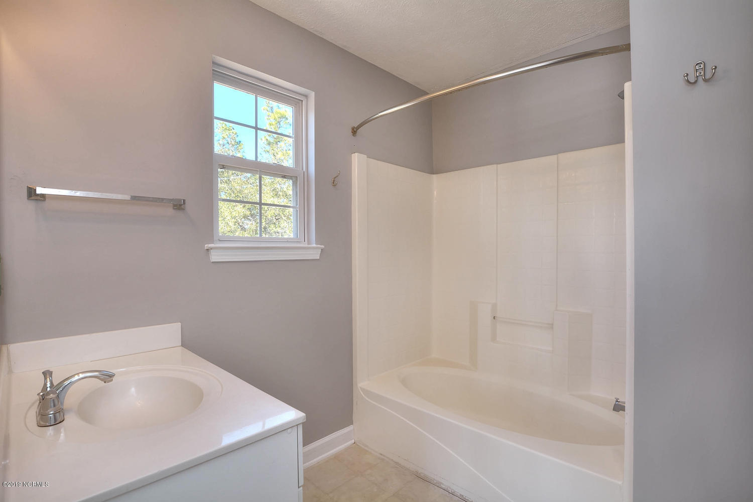 70 Greensboro Road Southport, NC 28461 - Photo 13 of 24 Master Bath