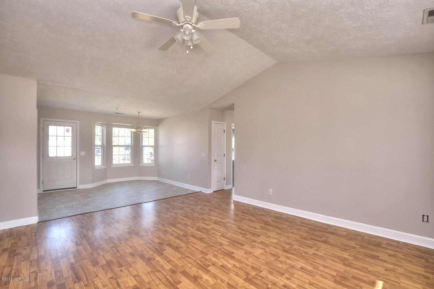 70 Greensboro Road Southport, NC 28461 - Photo 3 of 24 Family Room Dining