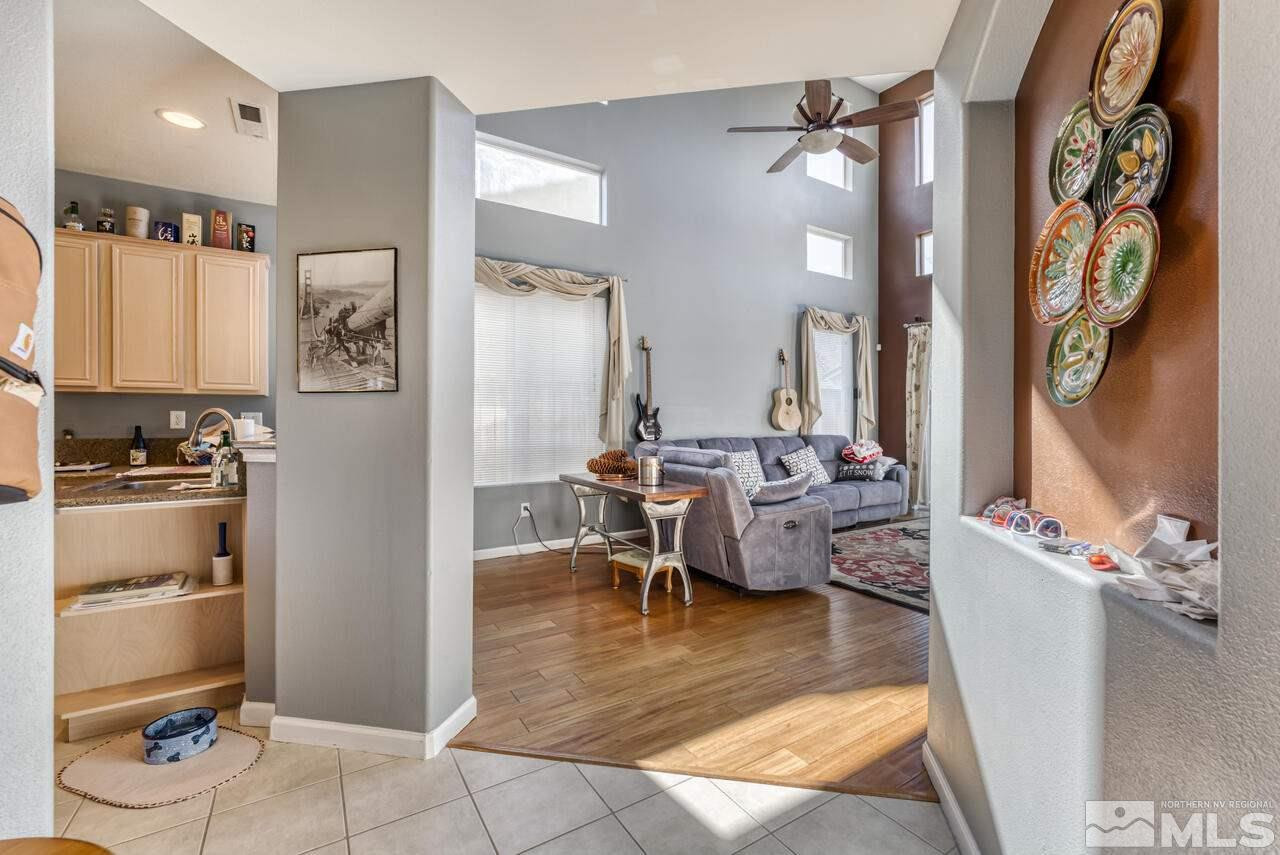 10440 Rockport Lane Reno, NV 89521 - Photo 17 of 27 Photo 18