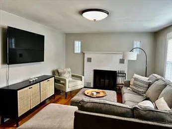 $3,400 | 400 Waverly Road, North Andover, MA 01845