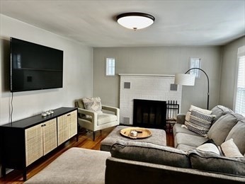 400 Waverly Road North Andover, MA 01845 - Photo 3 of 29