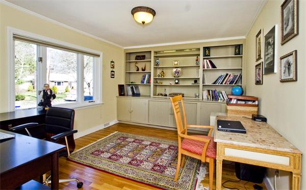 72 Sharpe Road Newton, MA 02459 - Photo 10 of 24 Gallery Image 10