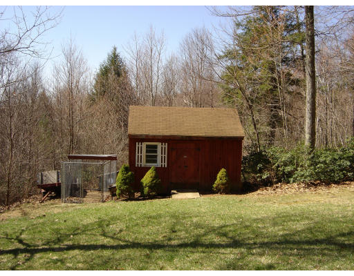 76 Union Road Holland, MA 01521 - Photo 9 of 11