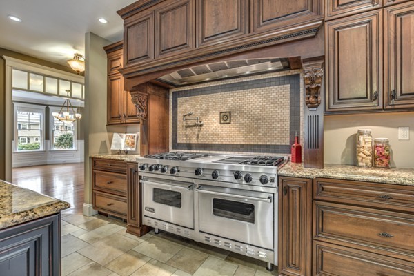 19 Douglas Road Lexington, MA 02420 - Photo 12 of 24