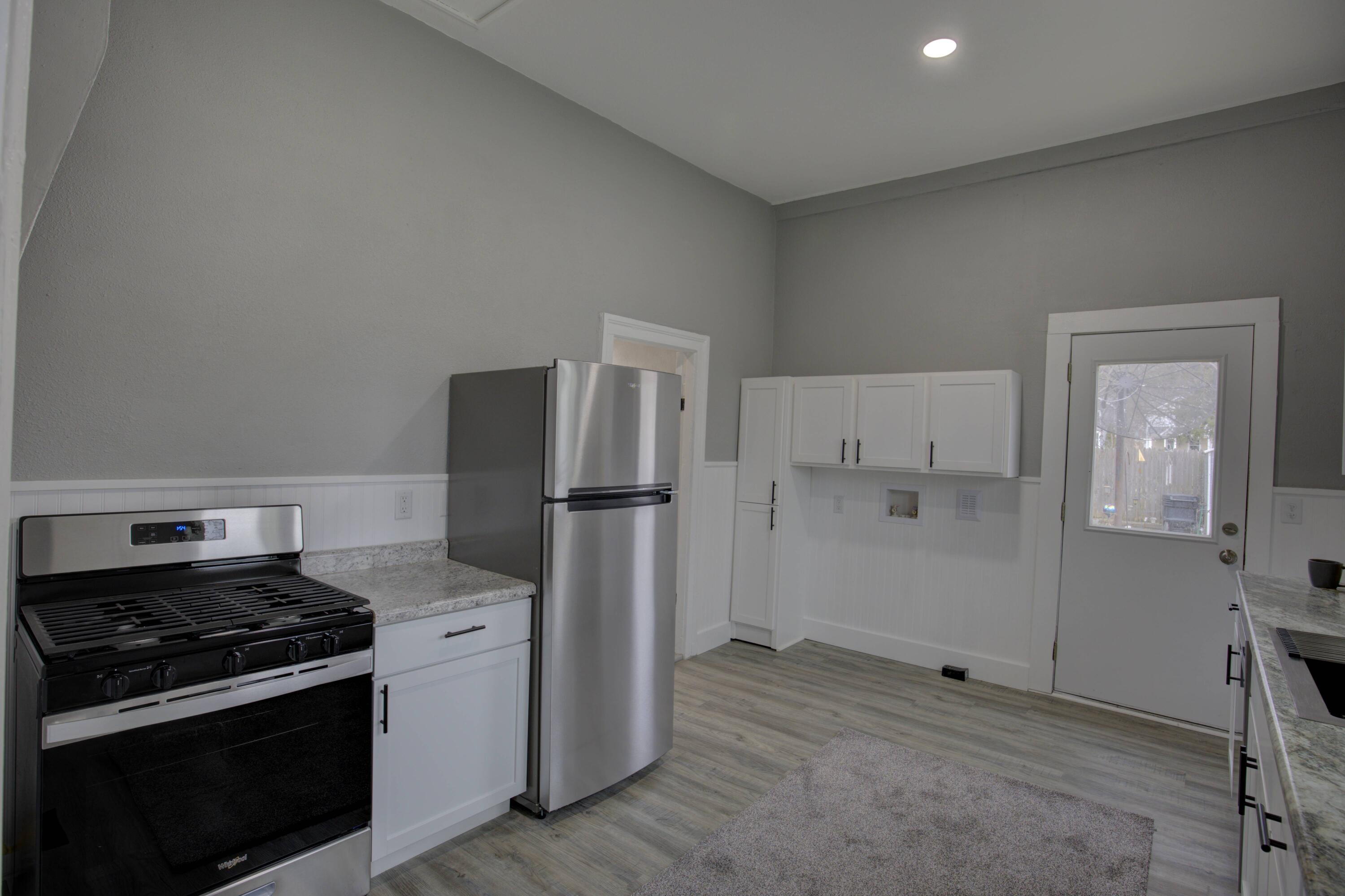 357 Cooper Street Jackson, MI 49201 - Photo 13 of 56 AQ1A3907_8_9