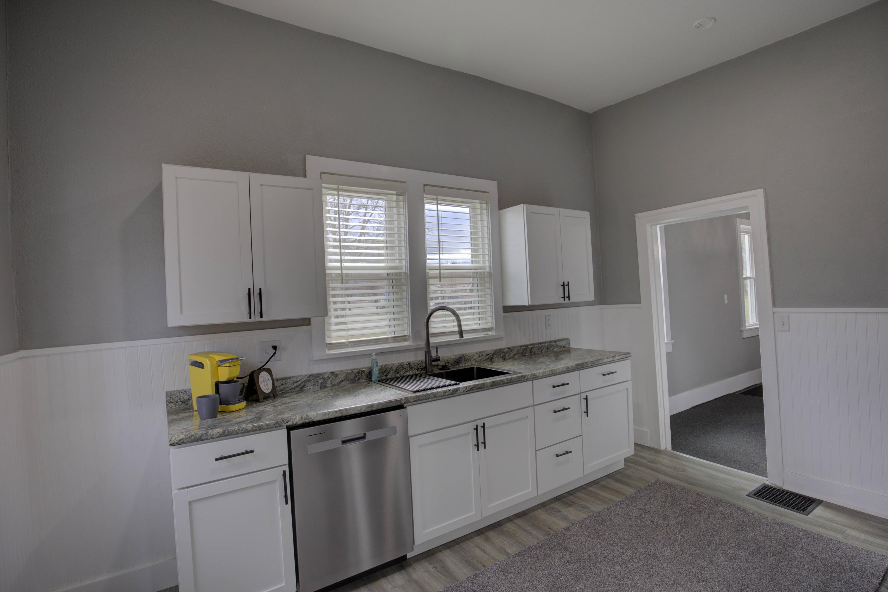 357 Cooper Street Jackson, MI 49201 - Photo 17 of 56 AQ1A3922_3_4