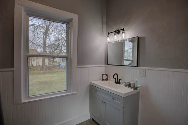 $137,000 | 357 Cooper Street, Jackson, MI 49201